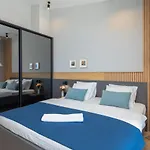 Villa Beachfront Tota With Pool