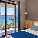 Beachfront Tota With Pool Villa Kaštela