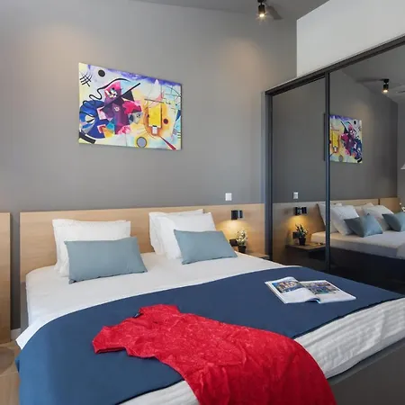 Beachfront Tota With Pool 빌라 *